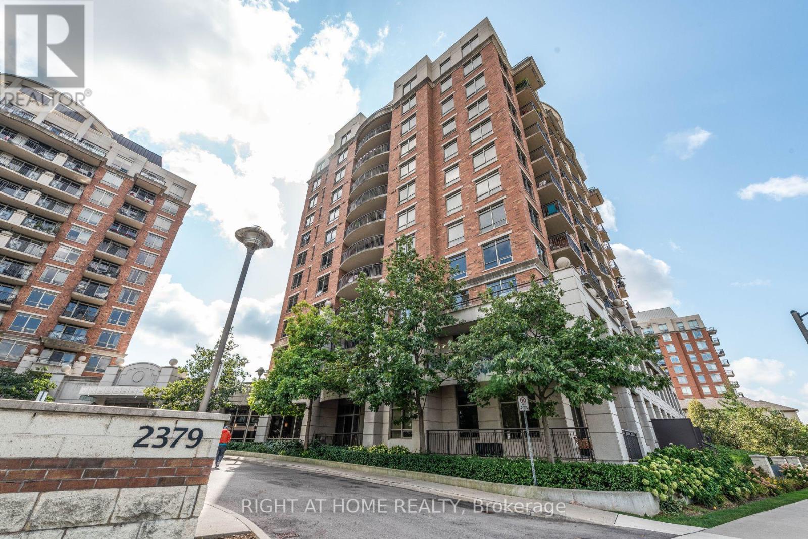 #302 -2379 CENTRAL PARK DR, #302