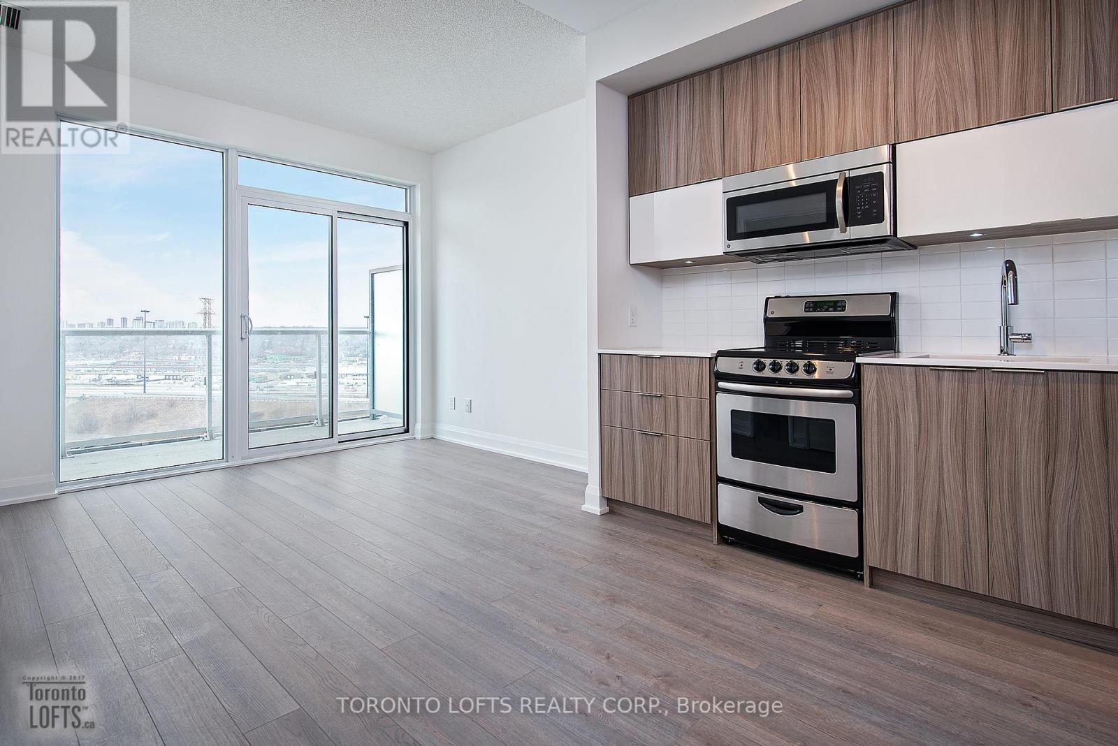 #1608 -56 ANNIE CRAIG DR, #1608