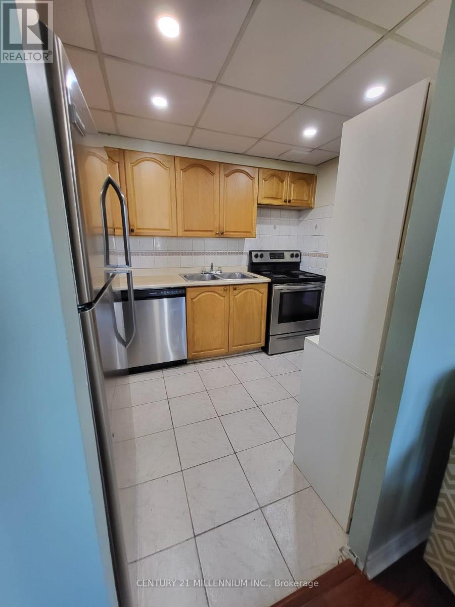 #601 -3590 KANEFF CRES S, #601