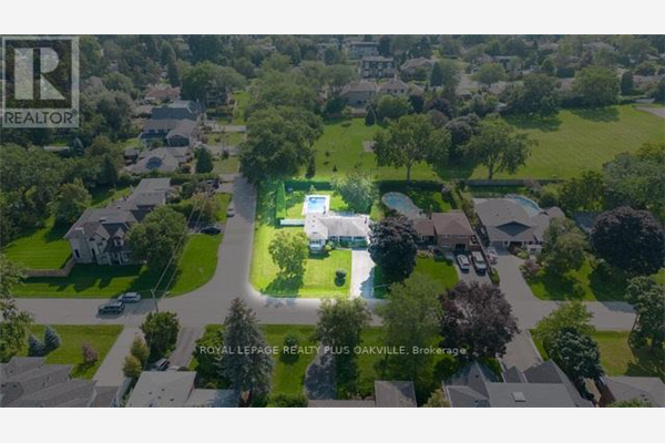 360 SANDLEWOOD RD, Oakville