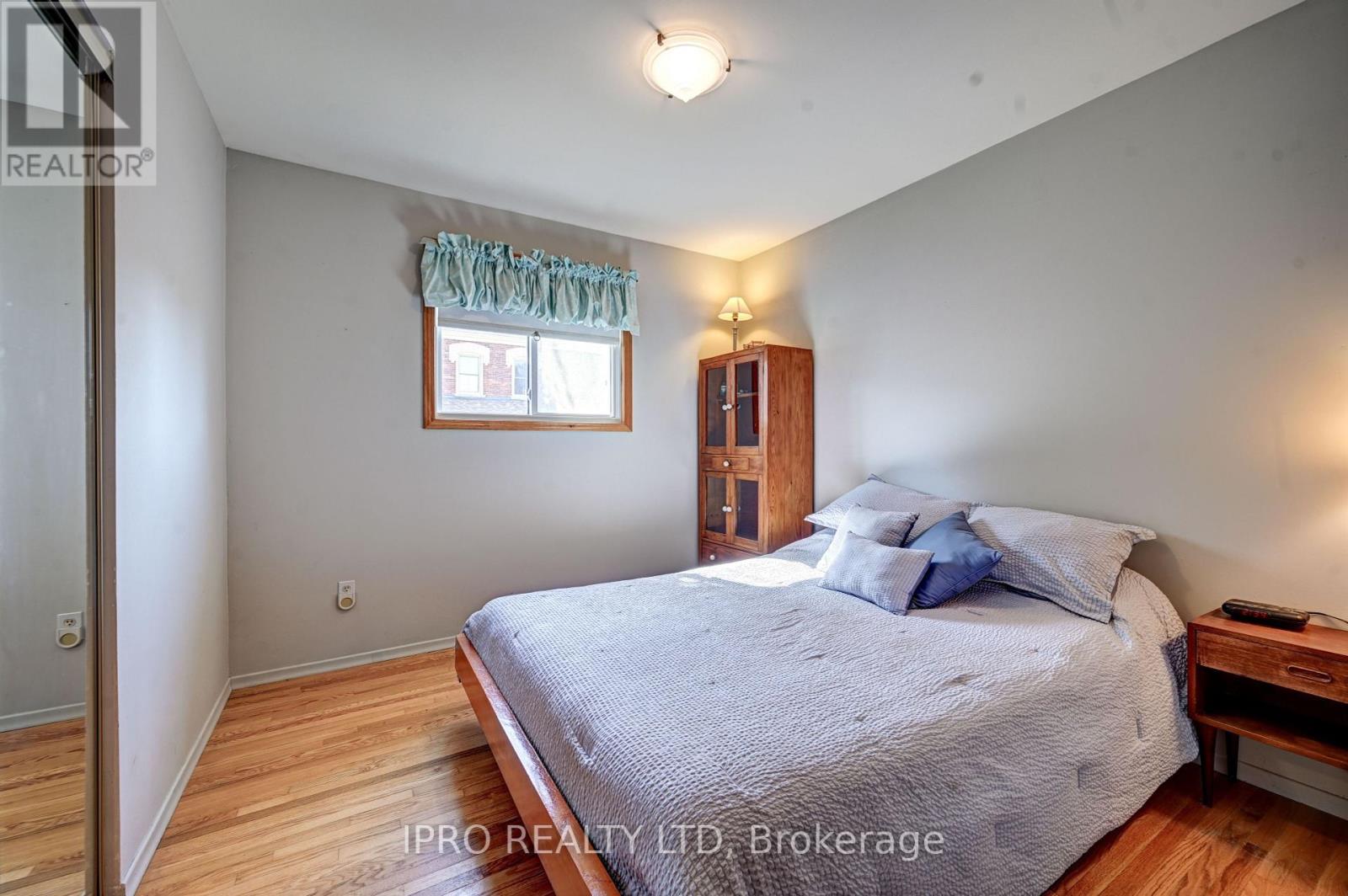132 ALBERT ST