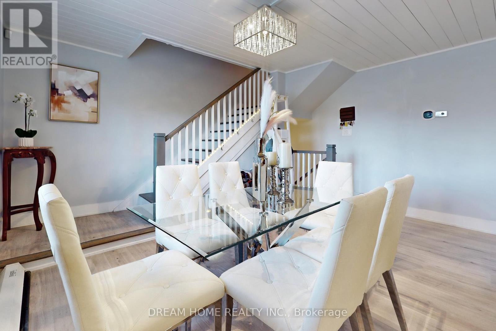 2842 FORKS OF THE CREDIT RD