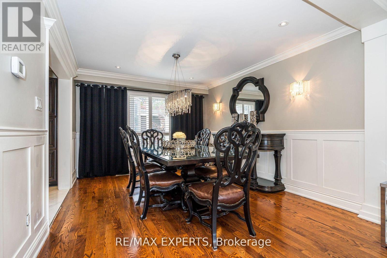 95 KINGSVIEW DR E