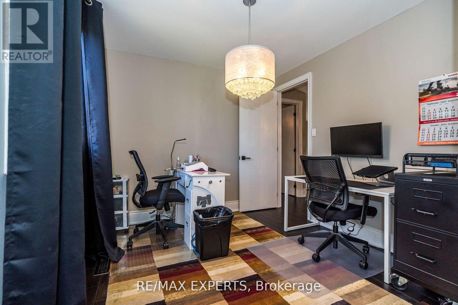 95 KINGSVIEW DR E