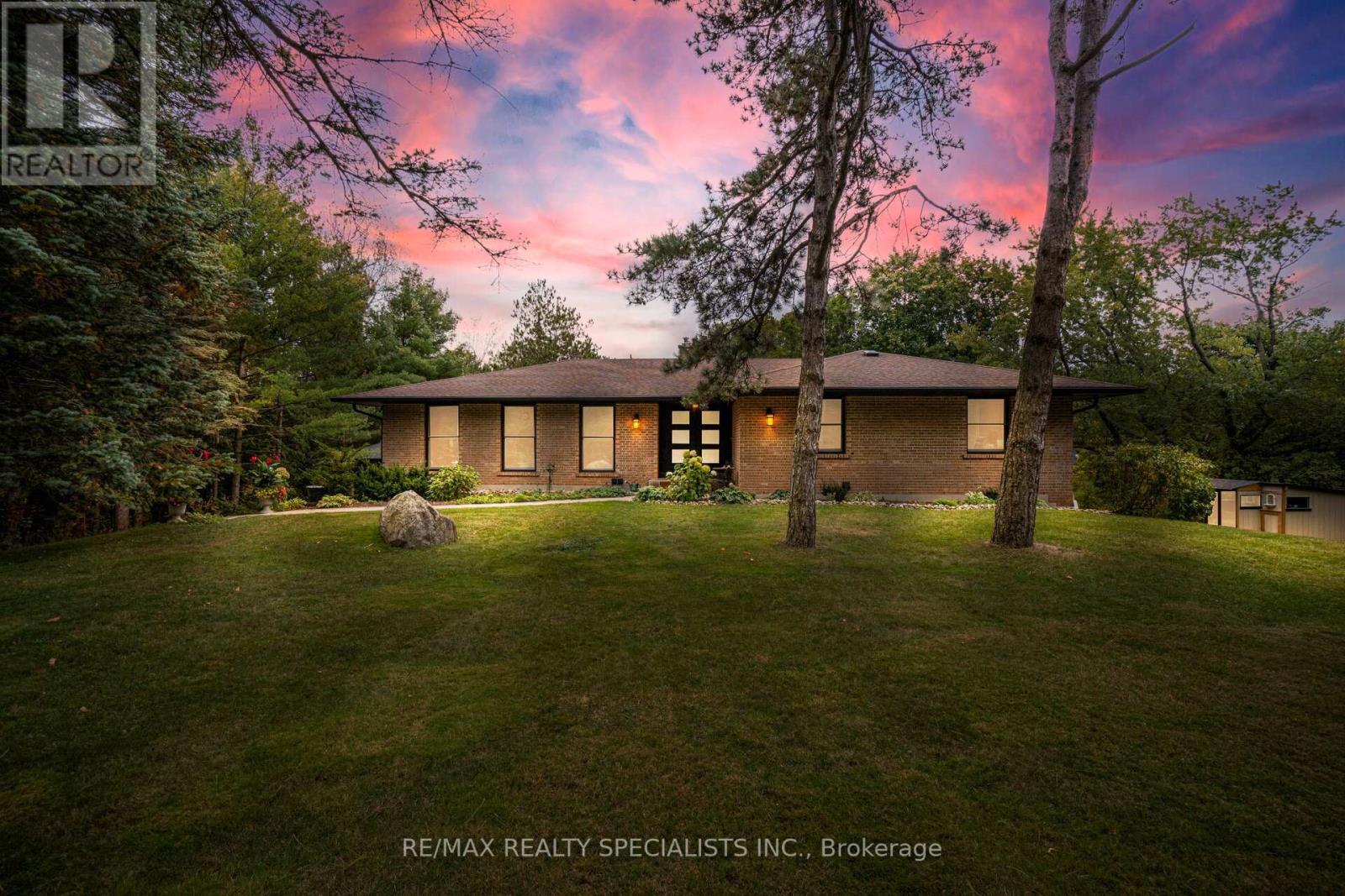 44 GIBSON LAKE DR