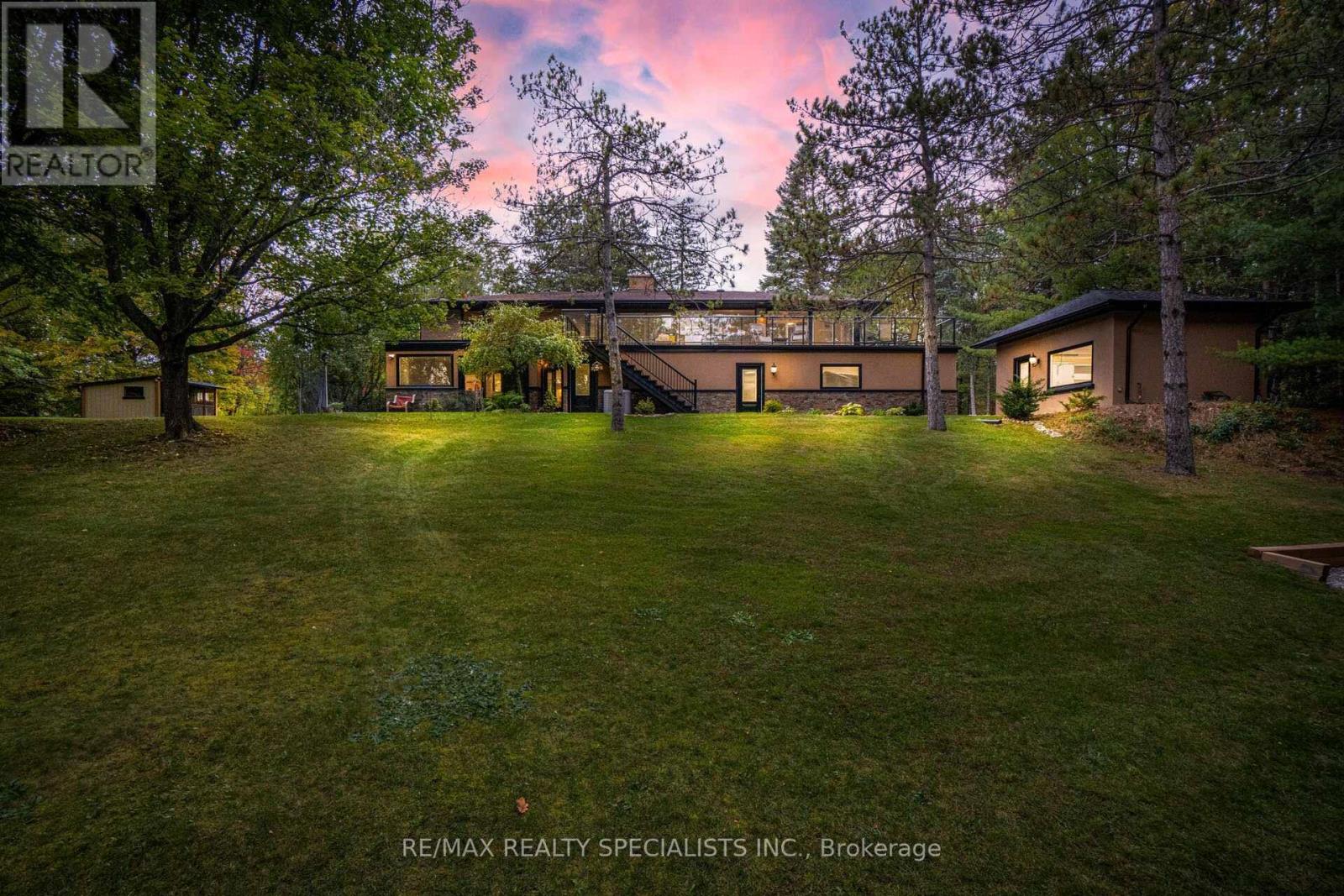 44 GIBSON LAKE DR