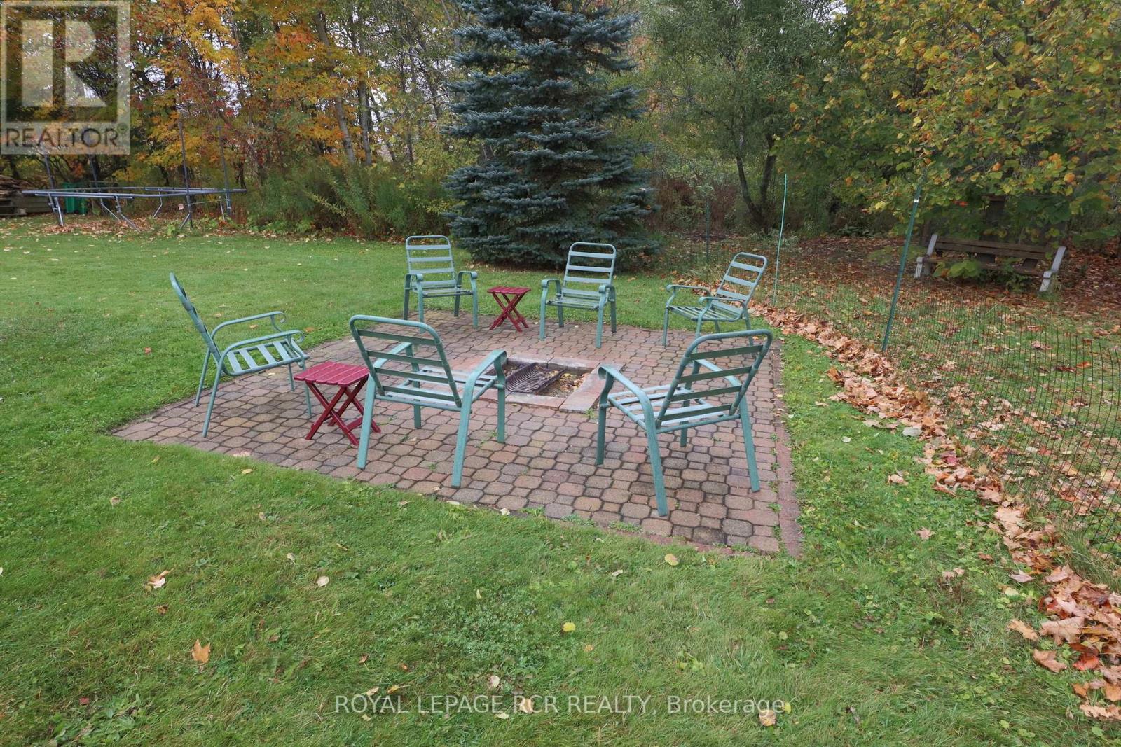 4 MCGREGOR DR