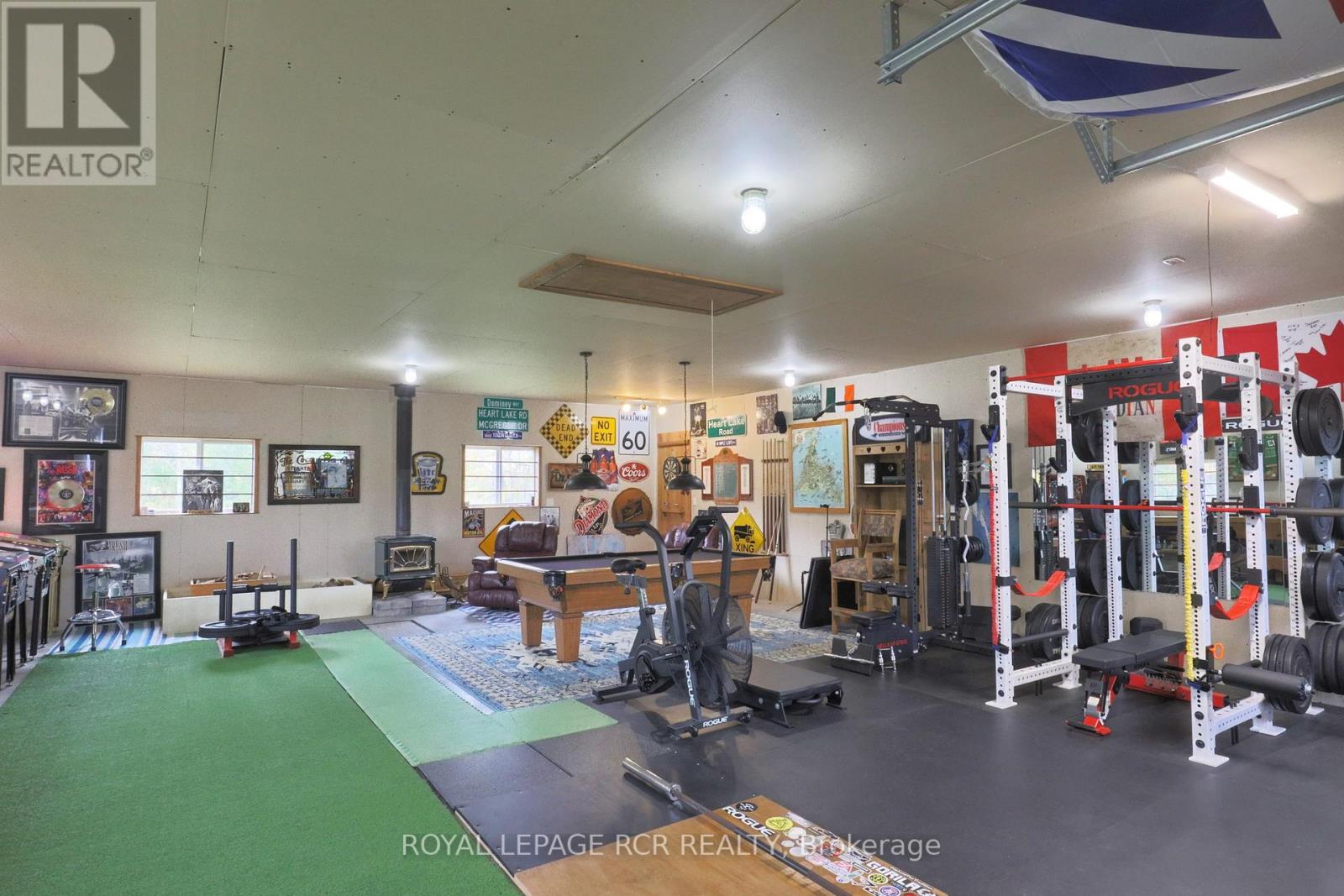 4 MCGREGOR DR