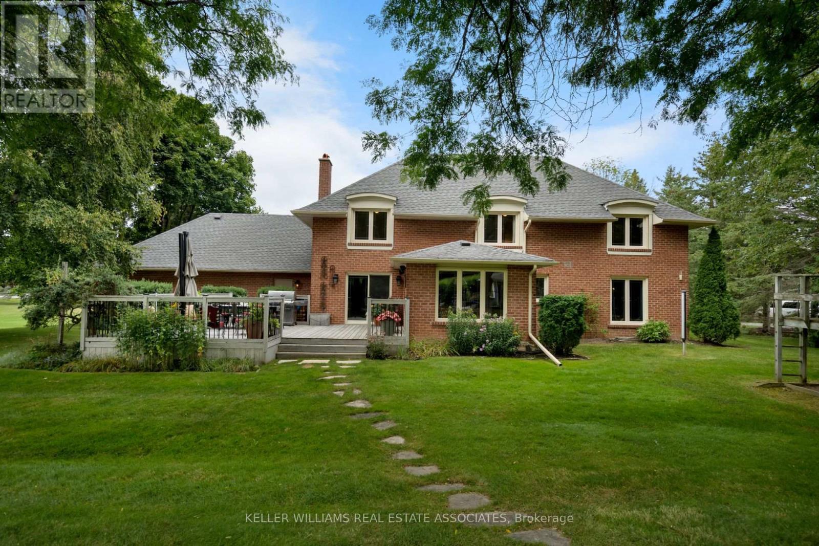 19 WOLF CRES