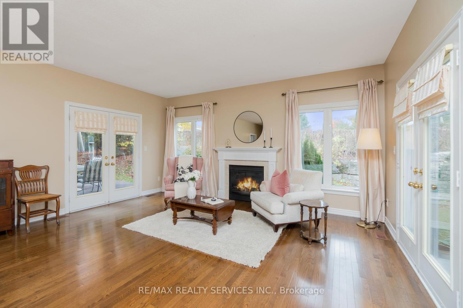 10 NORTH RIVERDALE DR