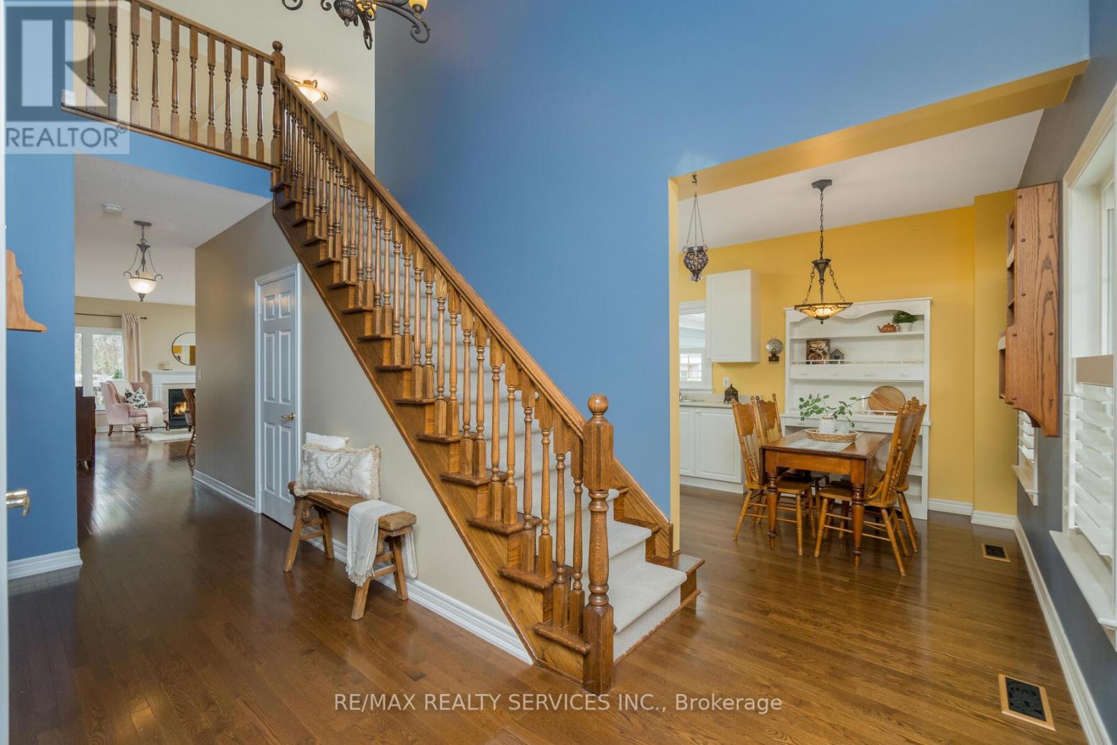 10 NORTH RIVERDALE DR
