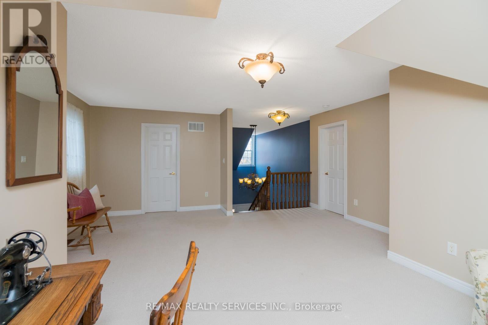 10 NORTH RIVERDALE DR
