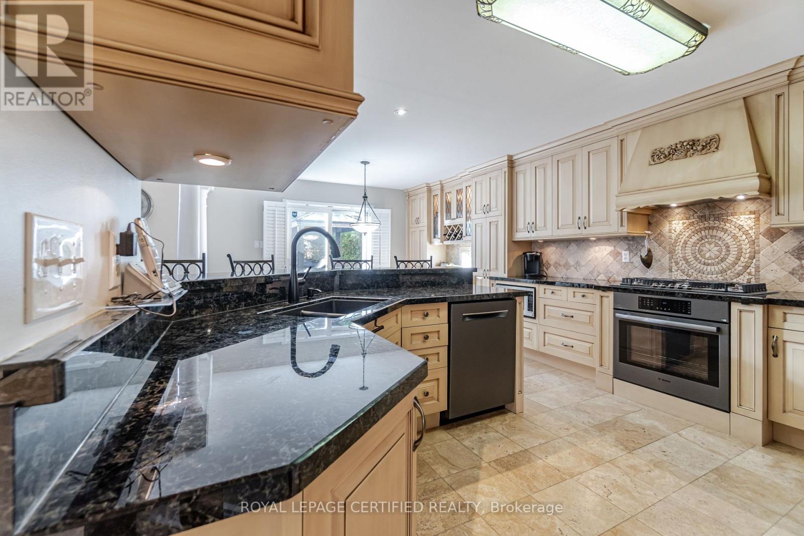 22 BRADWICK CRT