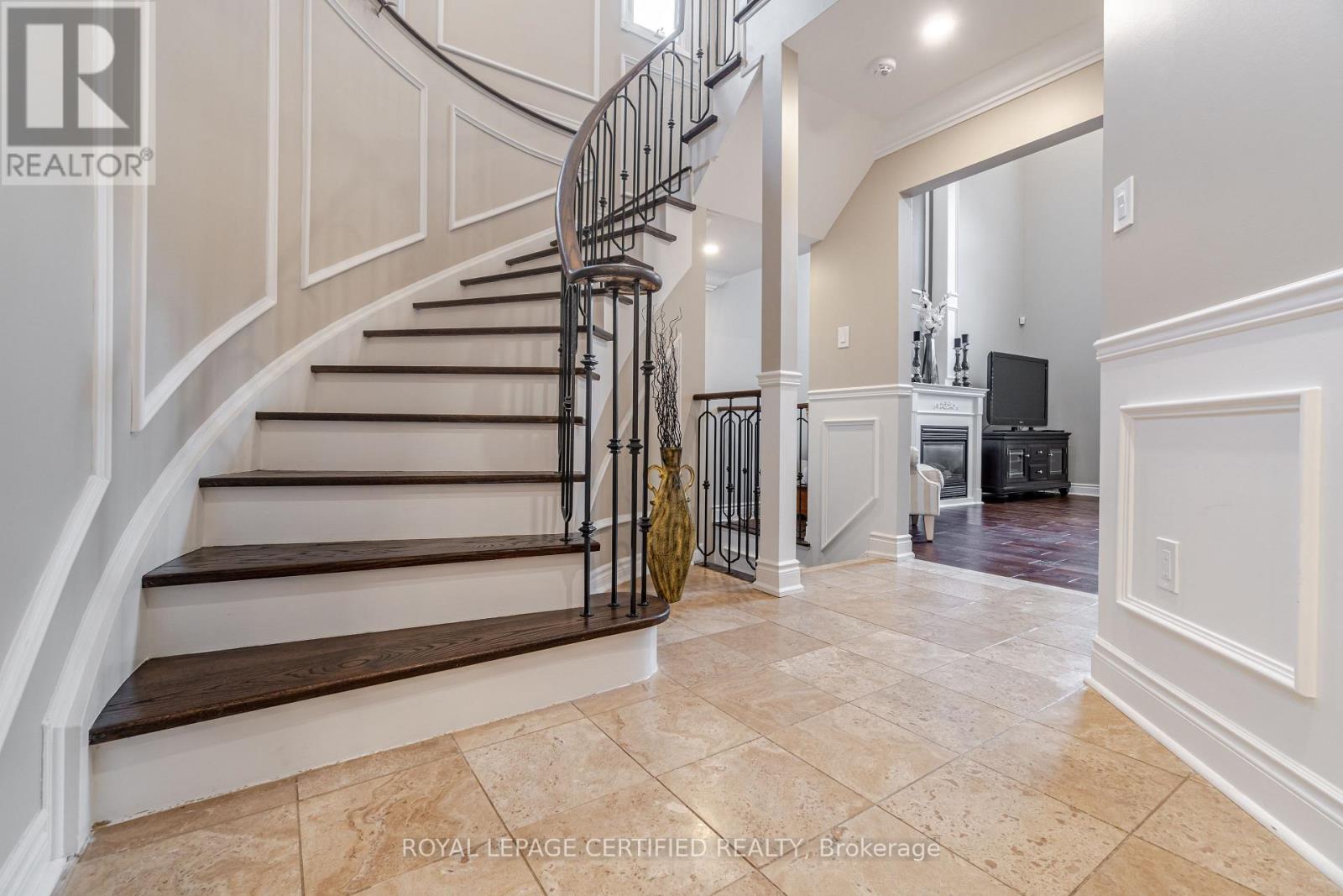 22 BRADWICK CRT