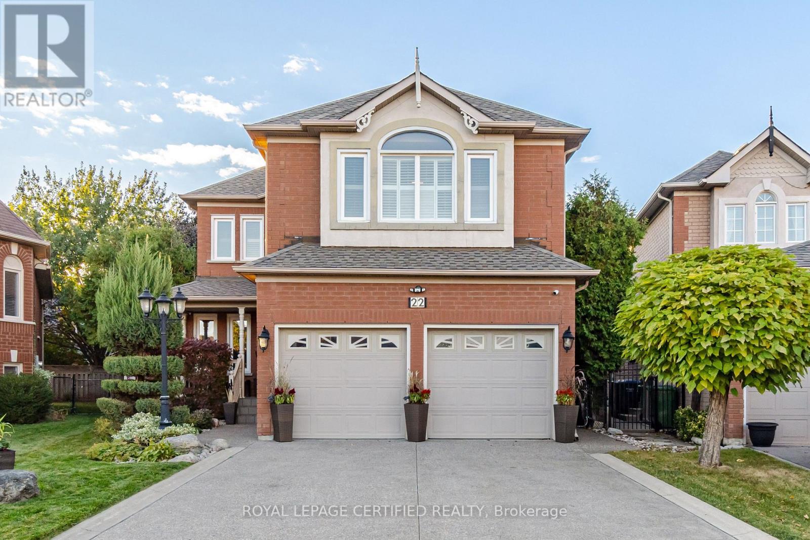 22 BRADWICK CRT