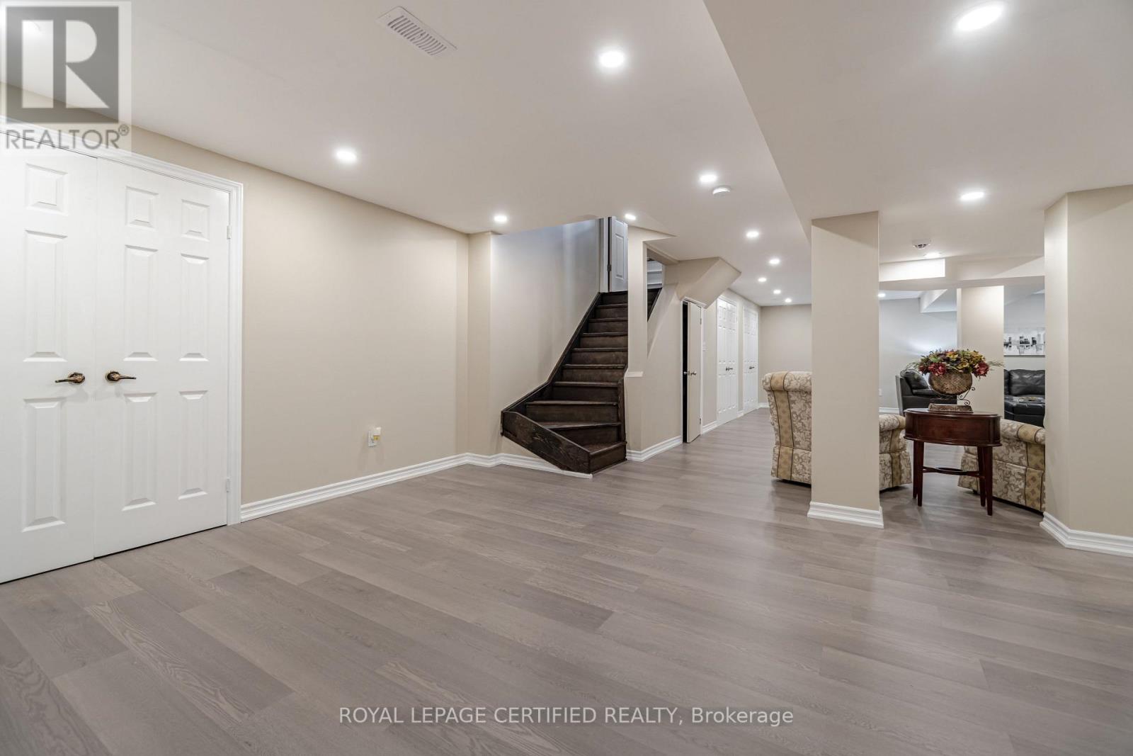 22 BRADWICK CRT