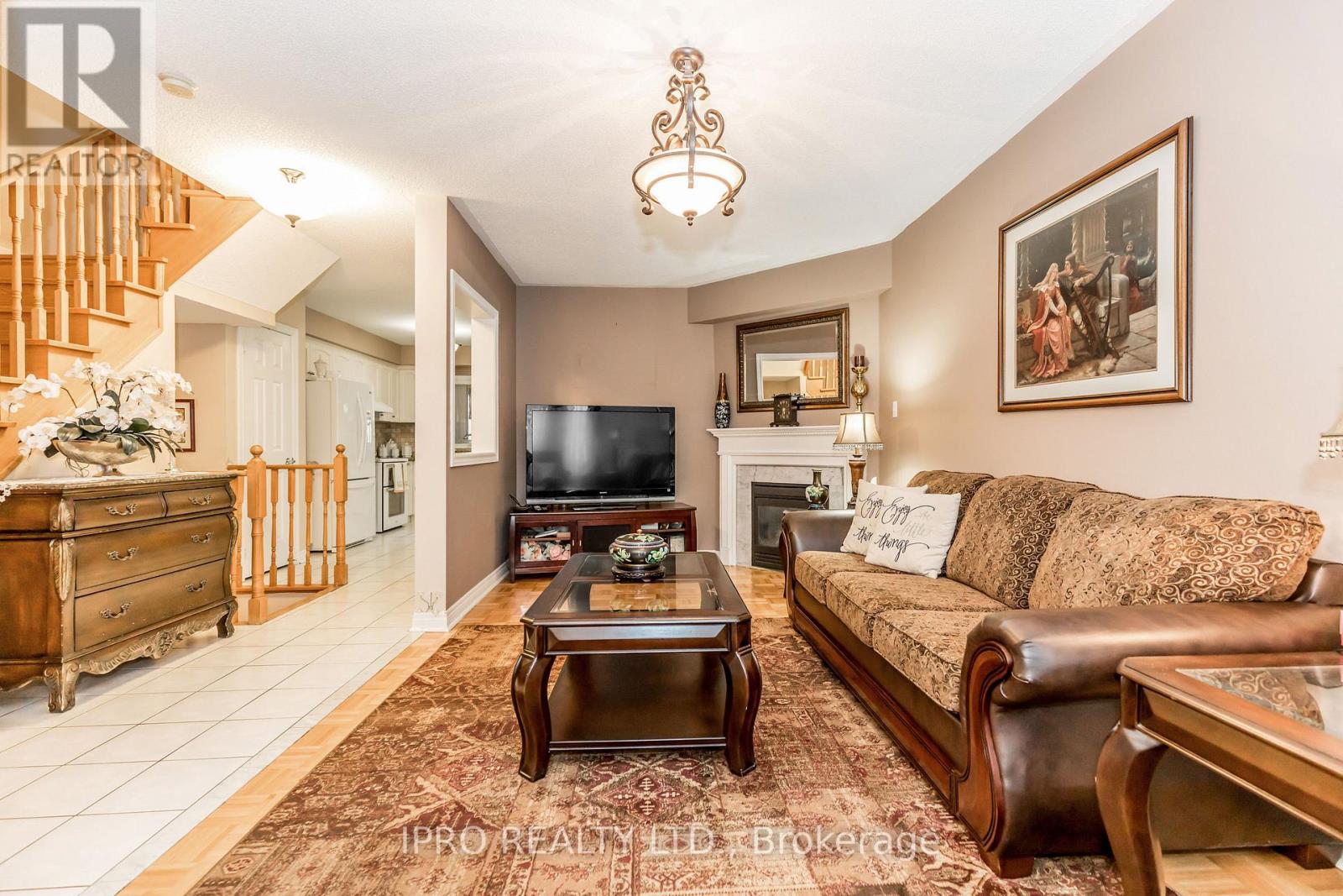43 COOLSPRINGS CRES