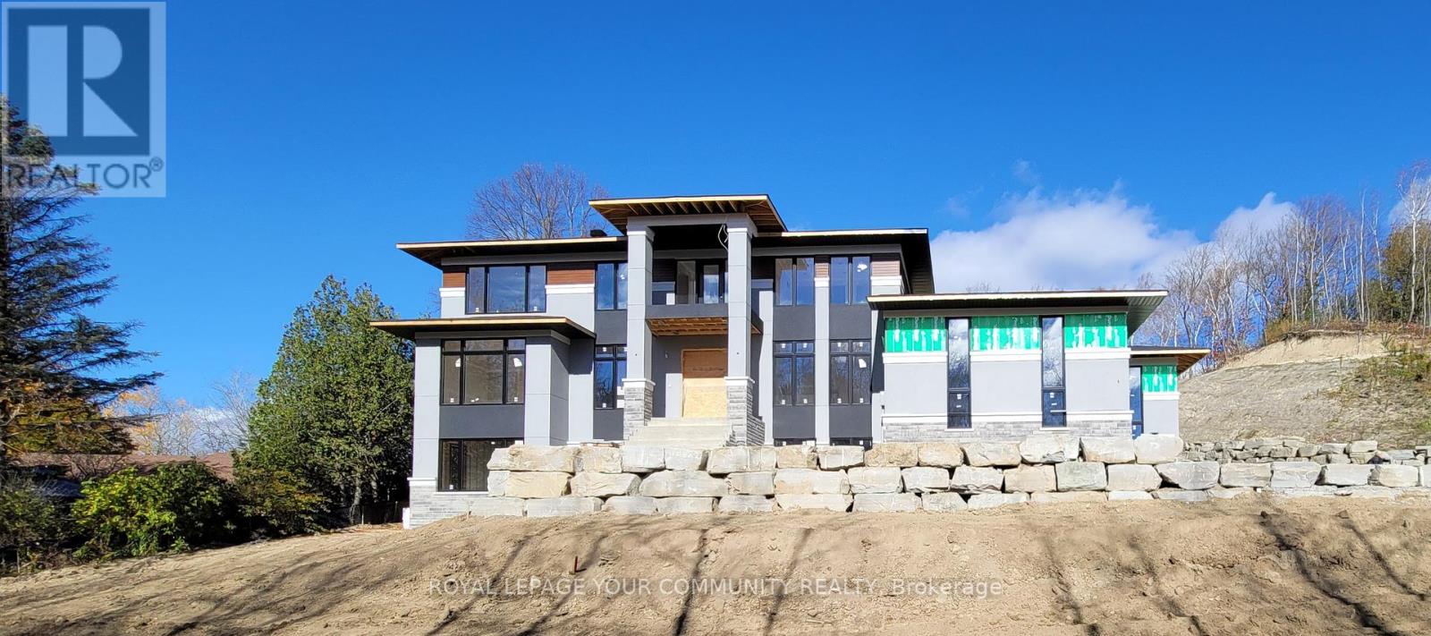 8 KEILY CRES