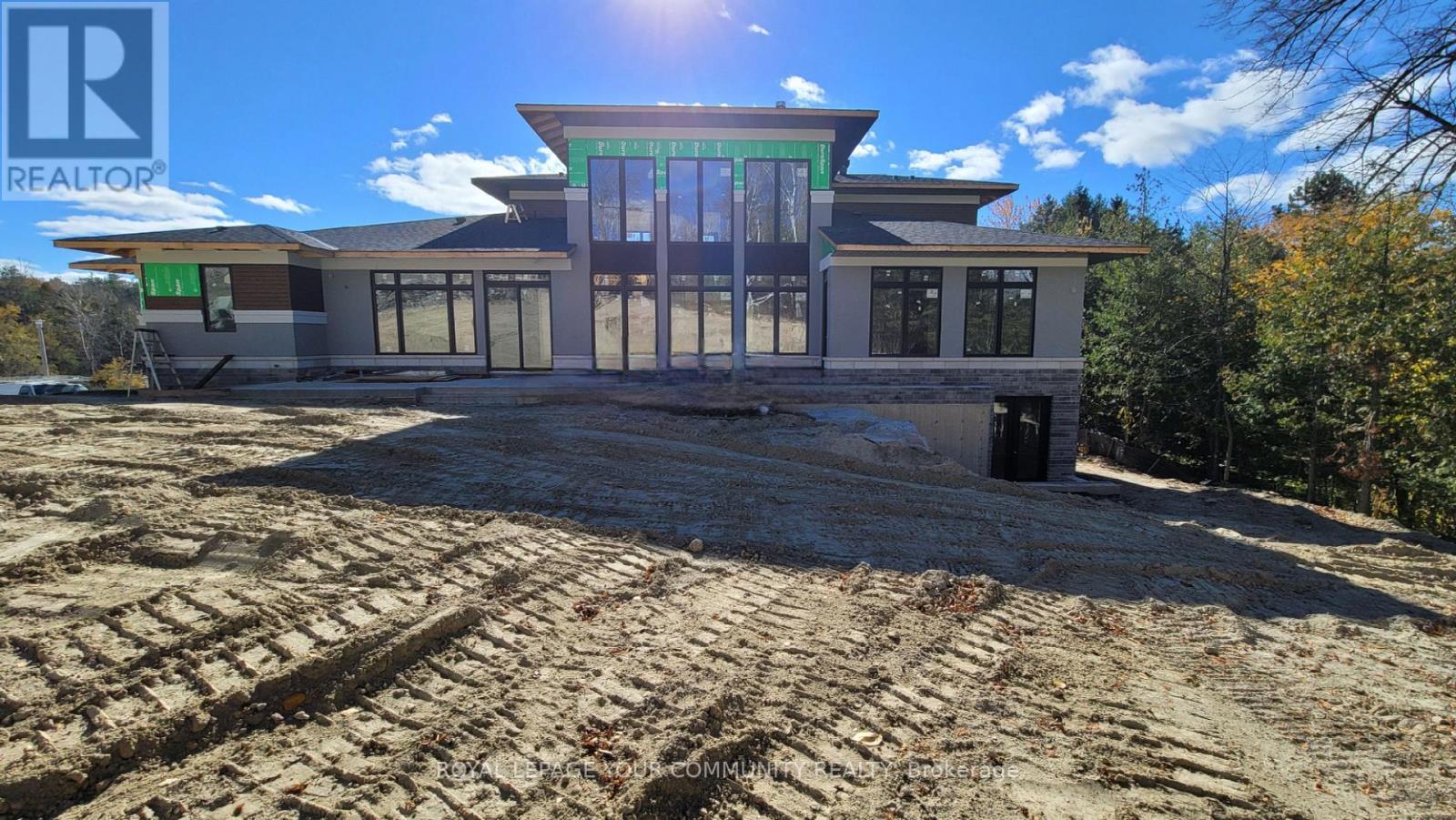 8 KEILY CRES