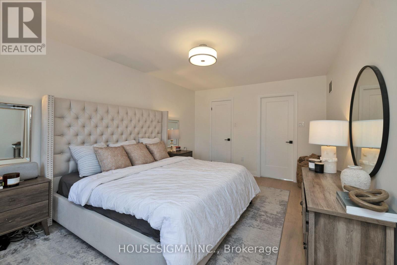 13 IVAN AVE