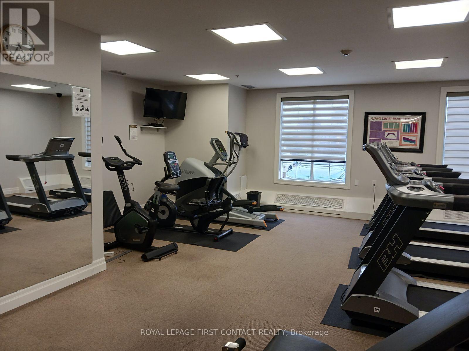 #101 -2300 UPPER MIDDLE RD W, #101