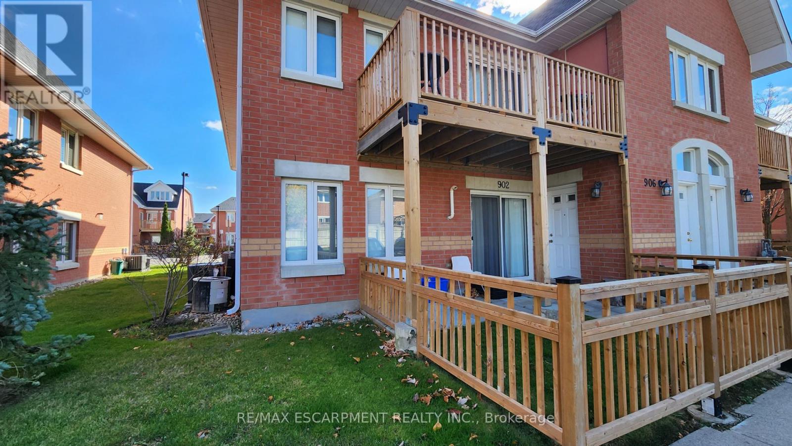 #902 -4140 FOXWOOD DR, #902