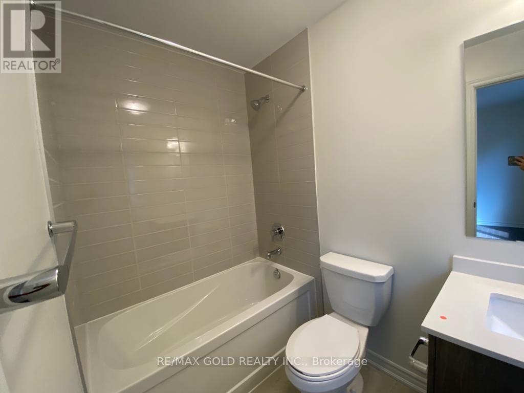 1466 KITCHEN CRT