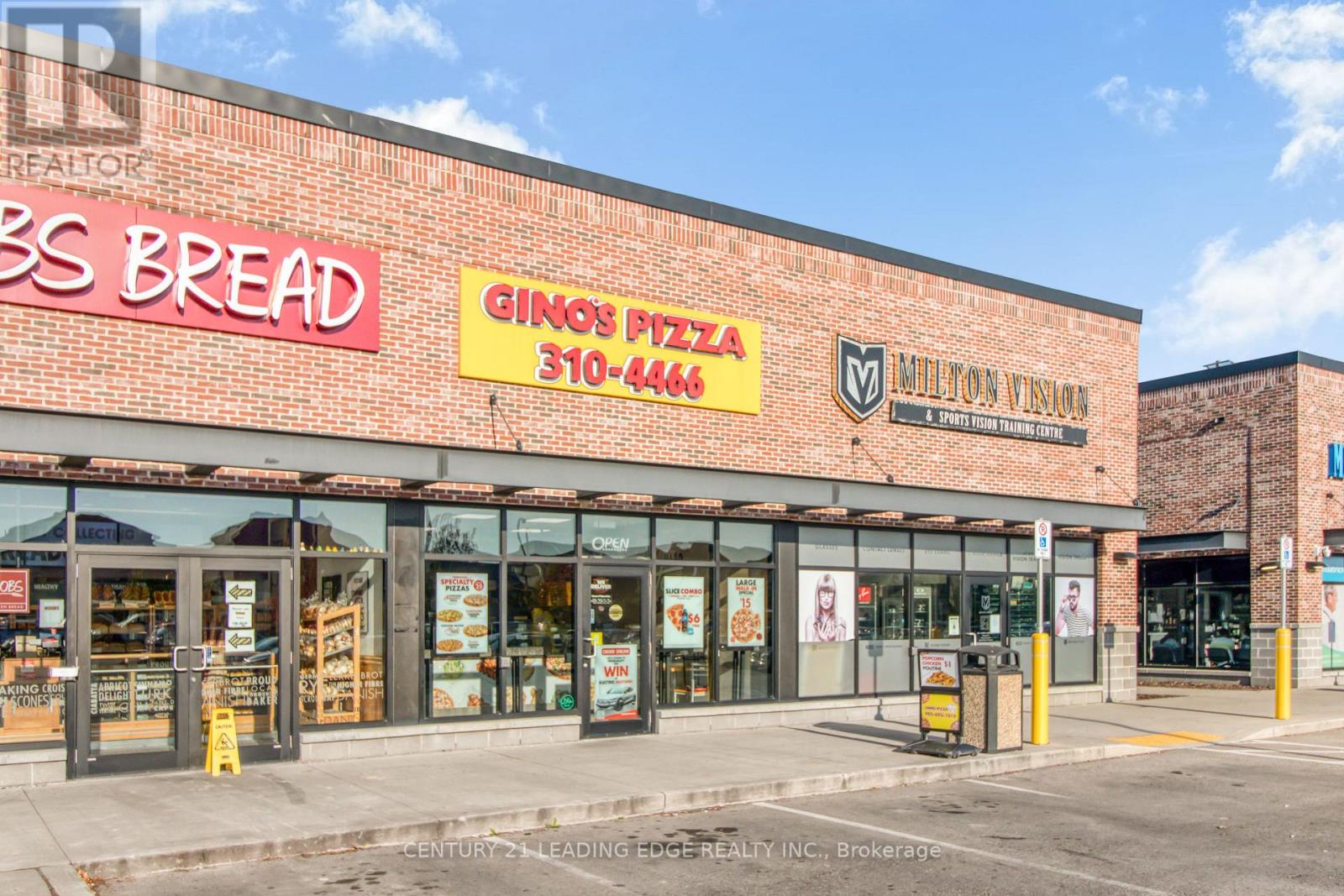 #3 -608 SANTA MARIA BLVD, #3