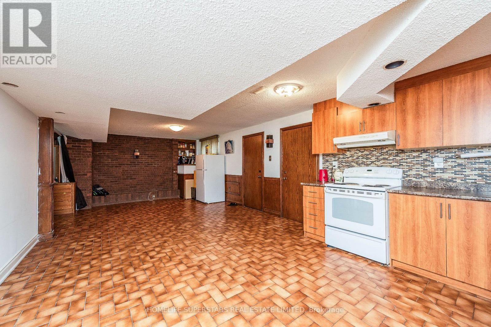 12055 HUMBER STATION RD