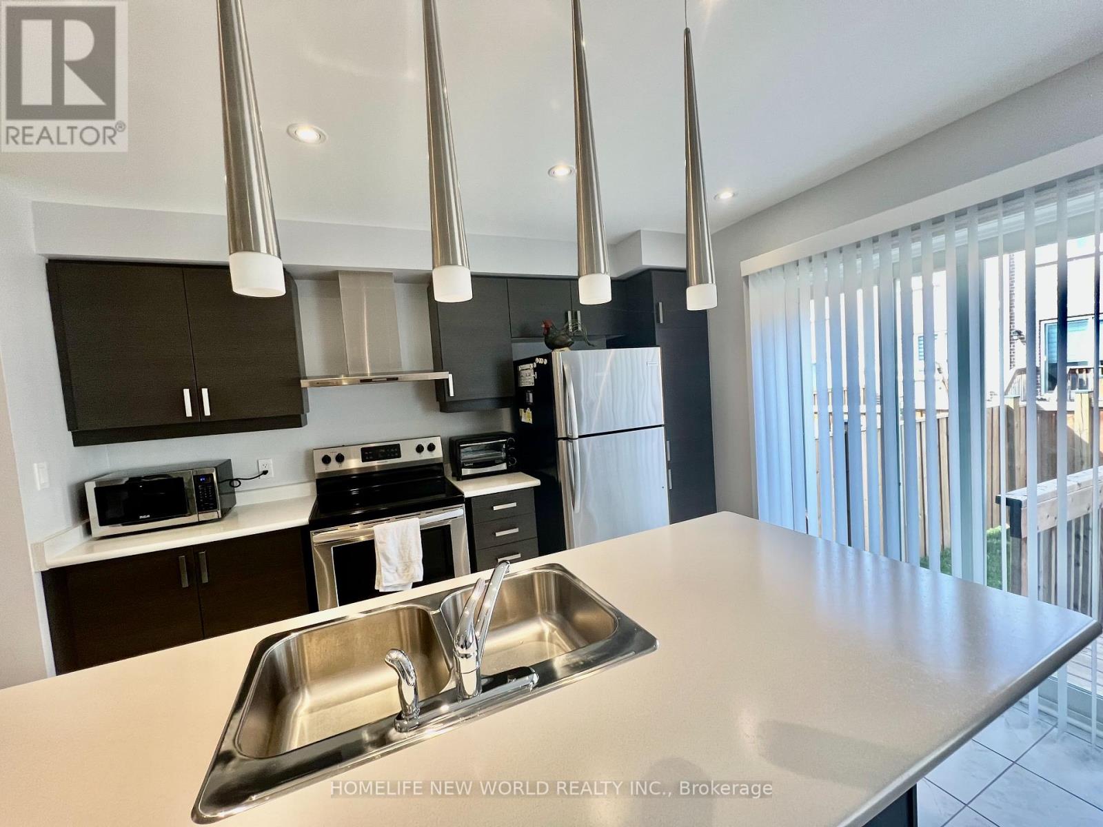#12 - 1000 ASLETON BLVD S