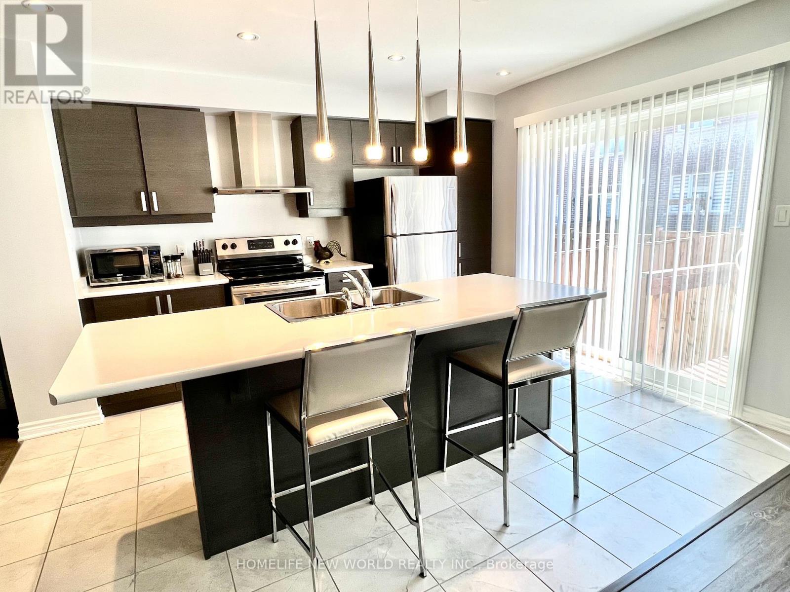 #12 - 1000 ASLETON BLVD S