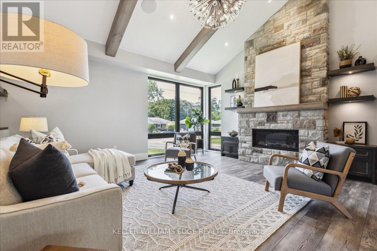889 PARTRIDGE DR