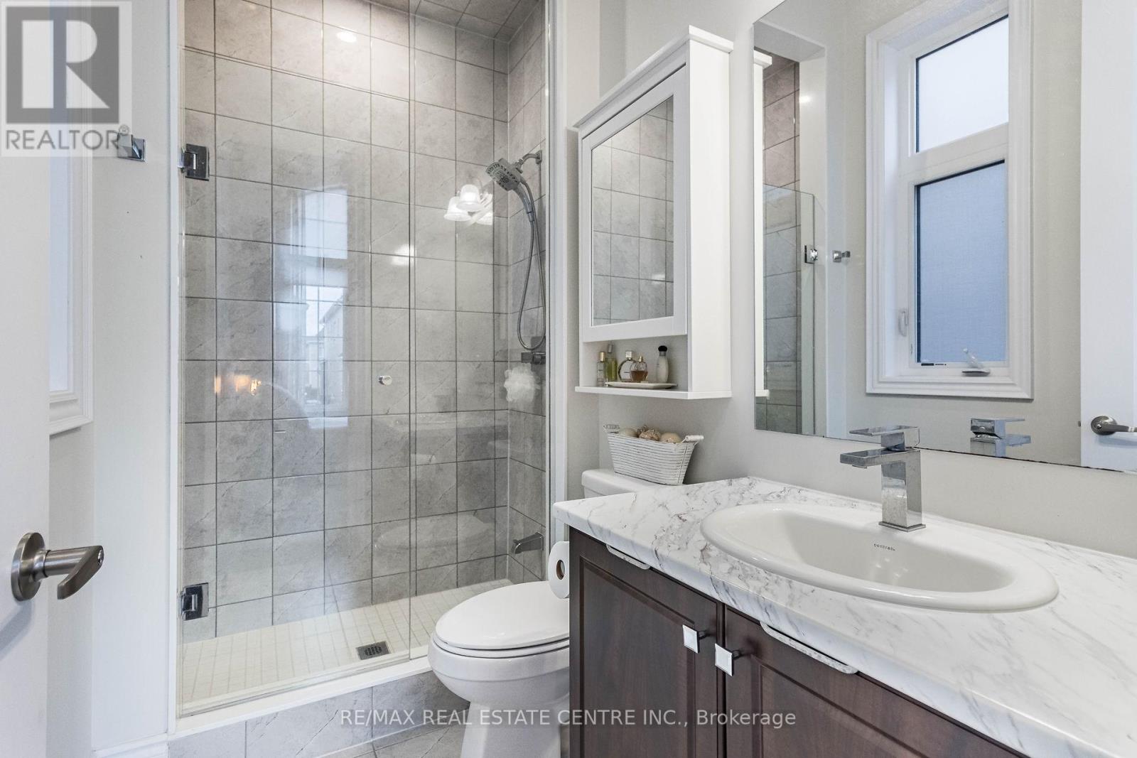 35 ARTHUR GRIFFIN CRES