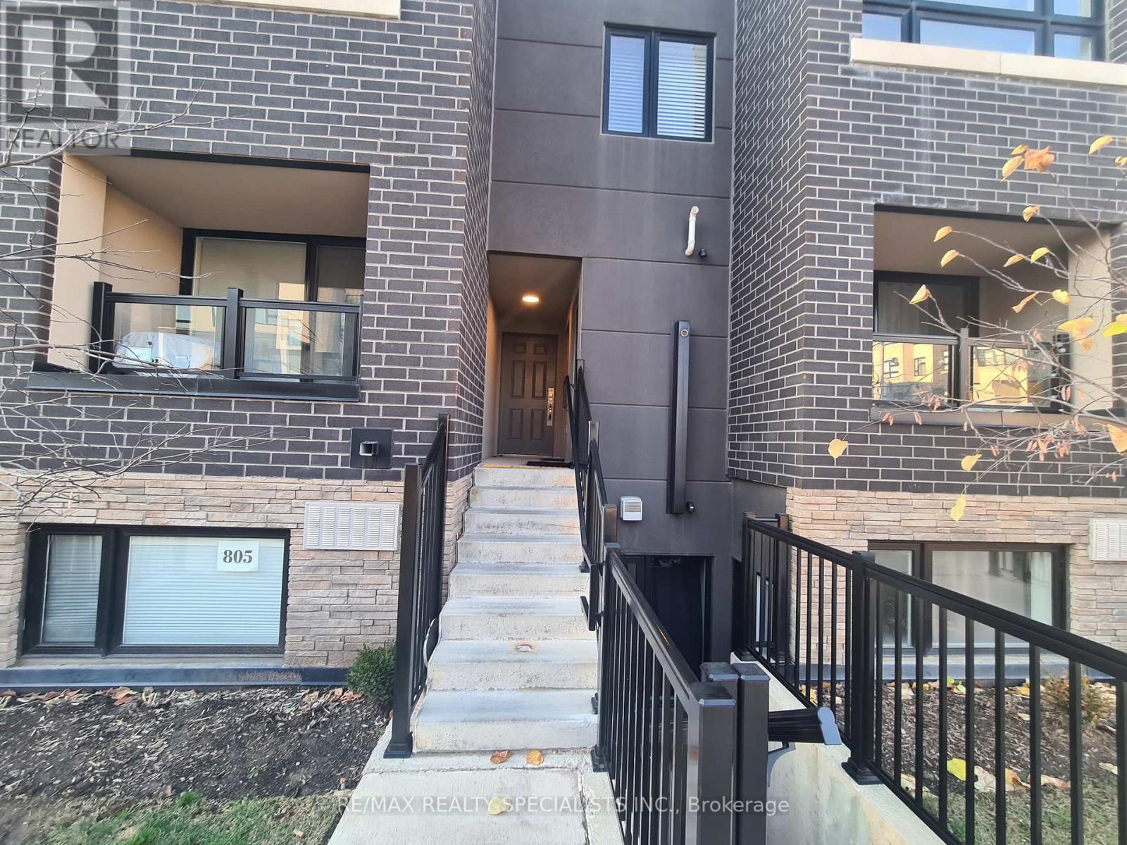 #810 -1133 COOKE BLVD, #810