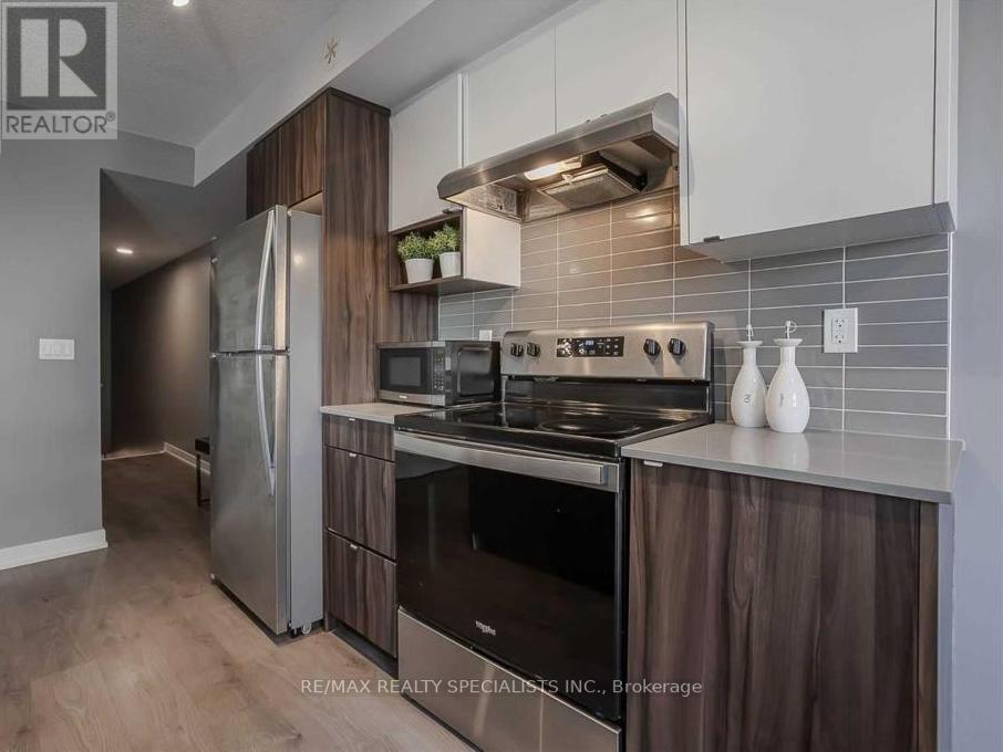 #810 -1133 COOKE BLVD, #810