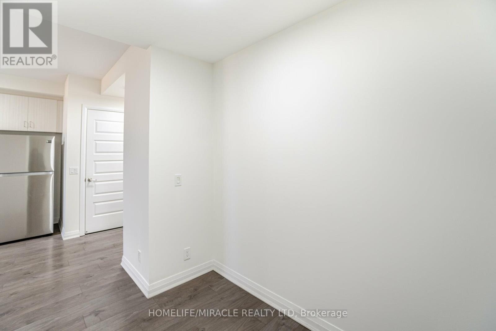 #522 -1105 LEGER WAY, #522