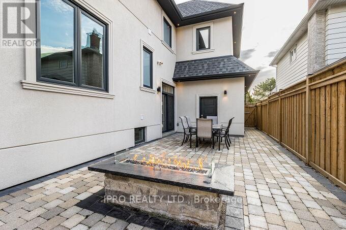 2682 CRYSTALBURN AVE