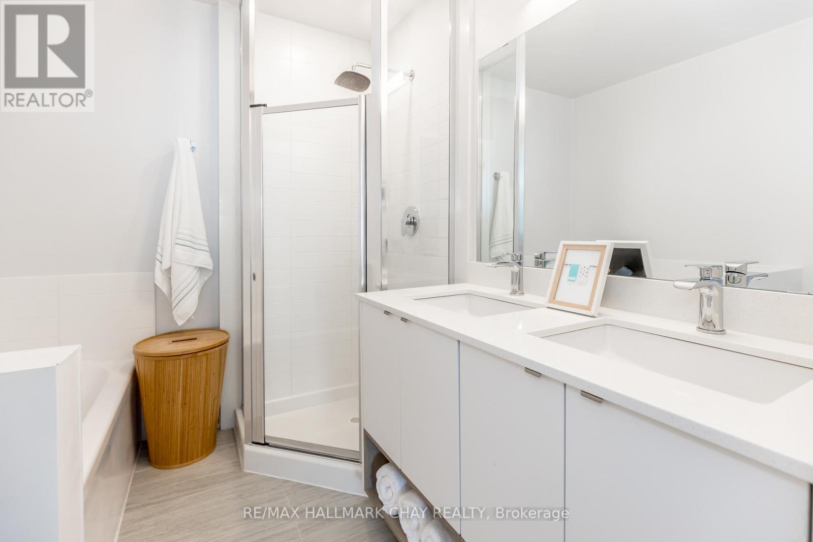 #40 -1121 COOKE BLVD, #40