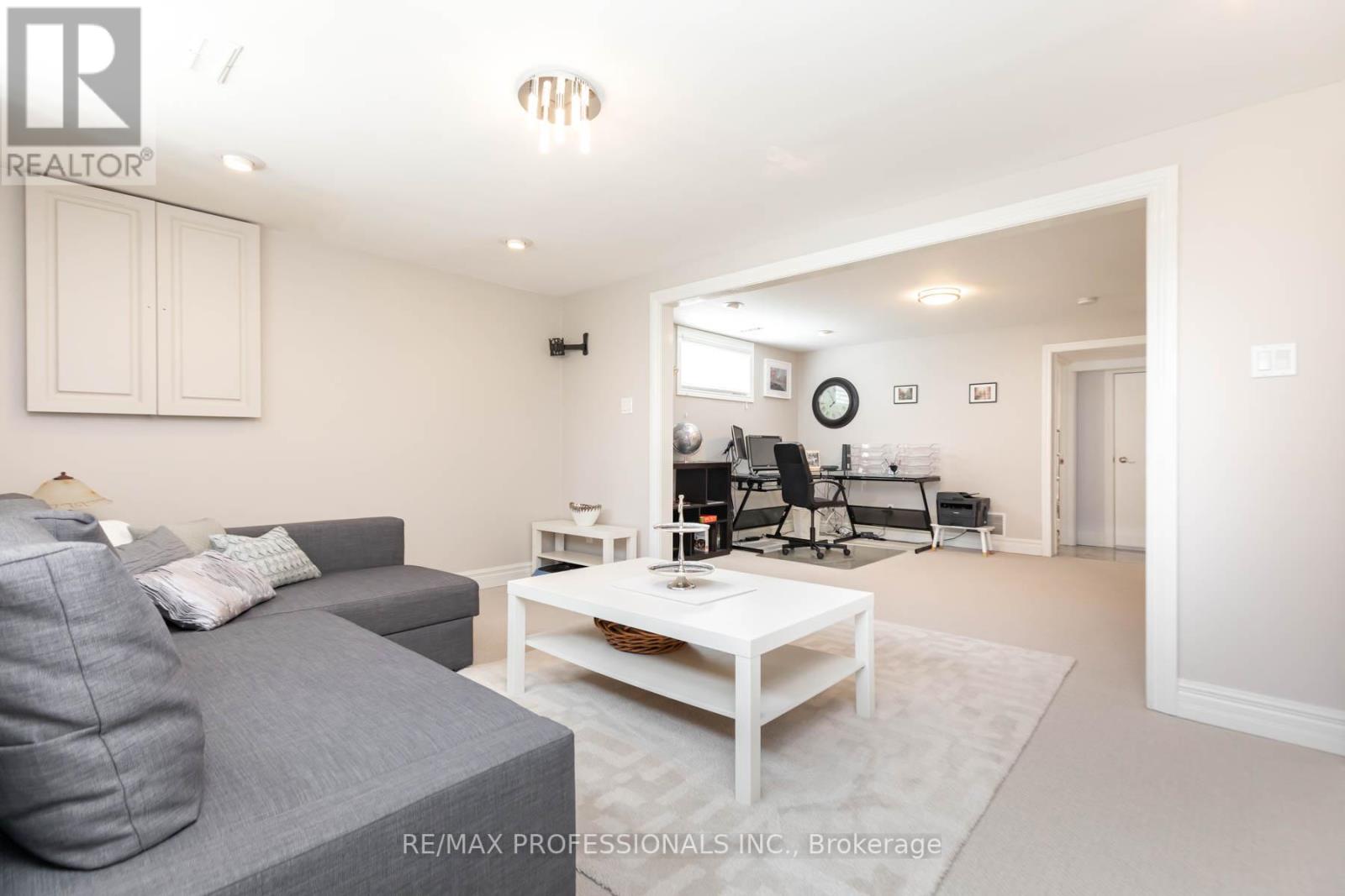 2177 BONFIELD CRT