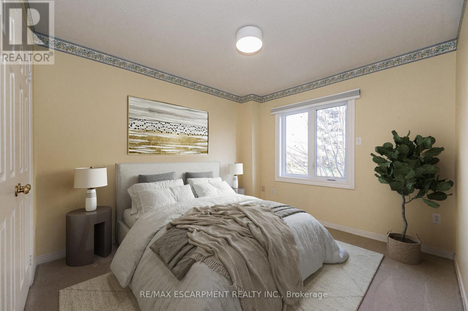 #12 -2103 BERWICK DR, #12
