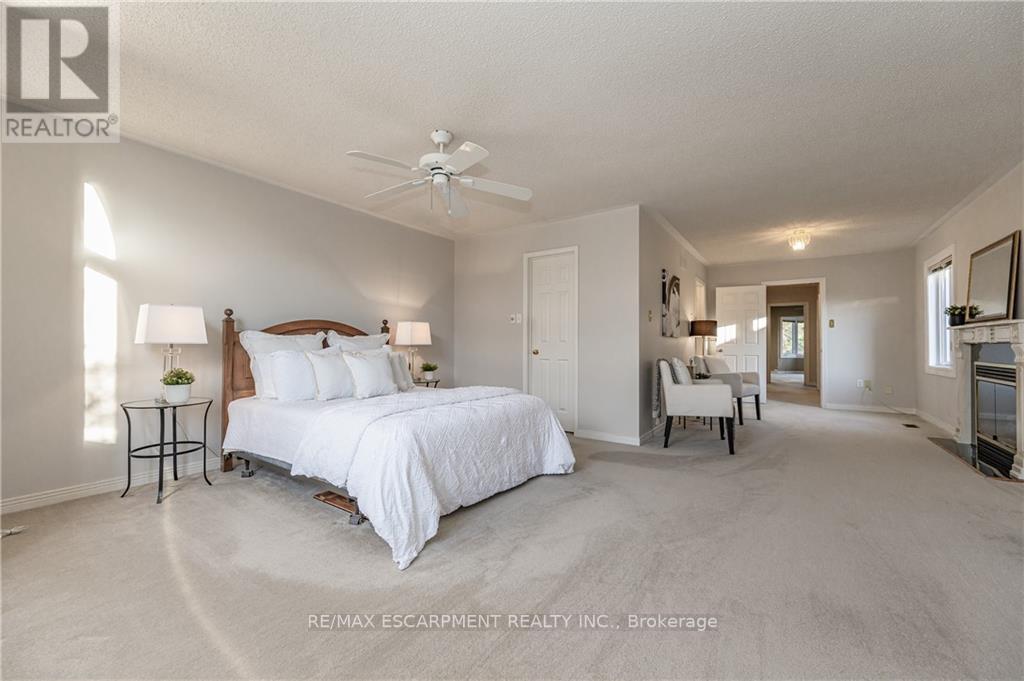 #12 -2103 BERWICK DR, #12
