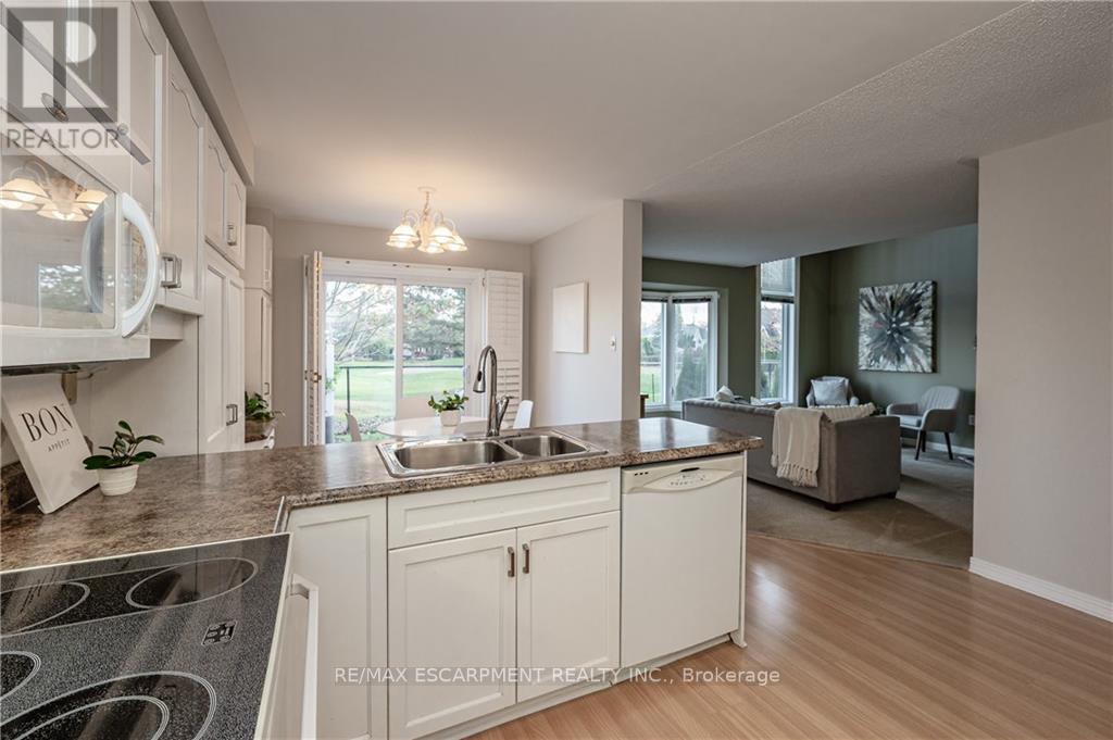 #12 -2103 BERWICK DR, #12