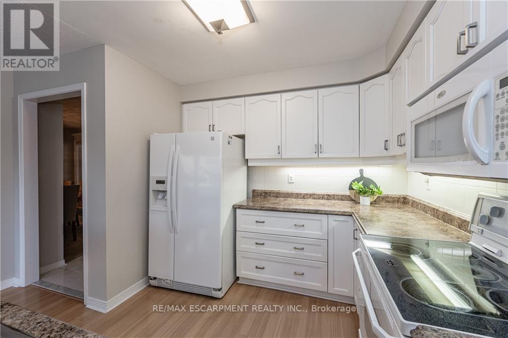 #12 -2103 BERWICK DR, #12
