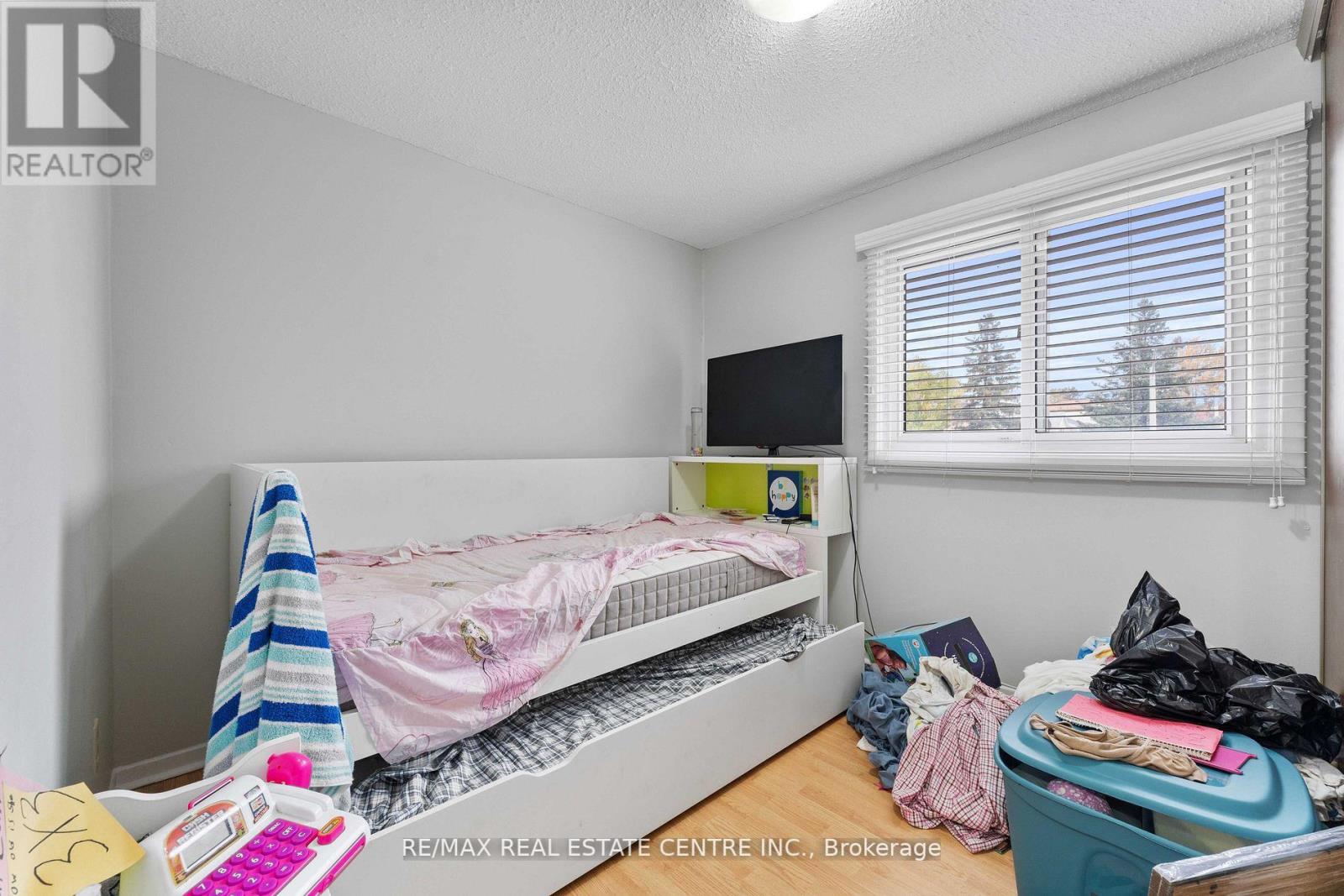 14 ELMVALE AVE