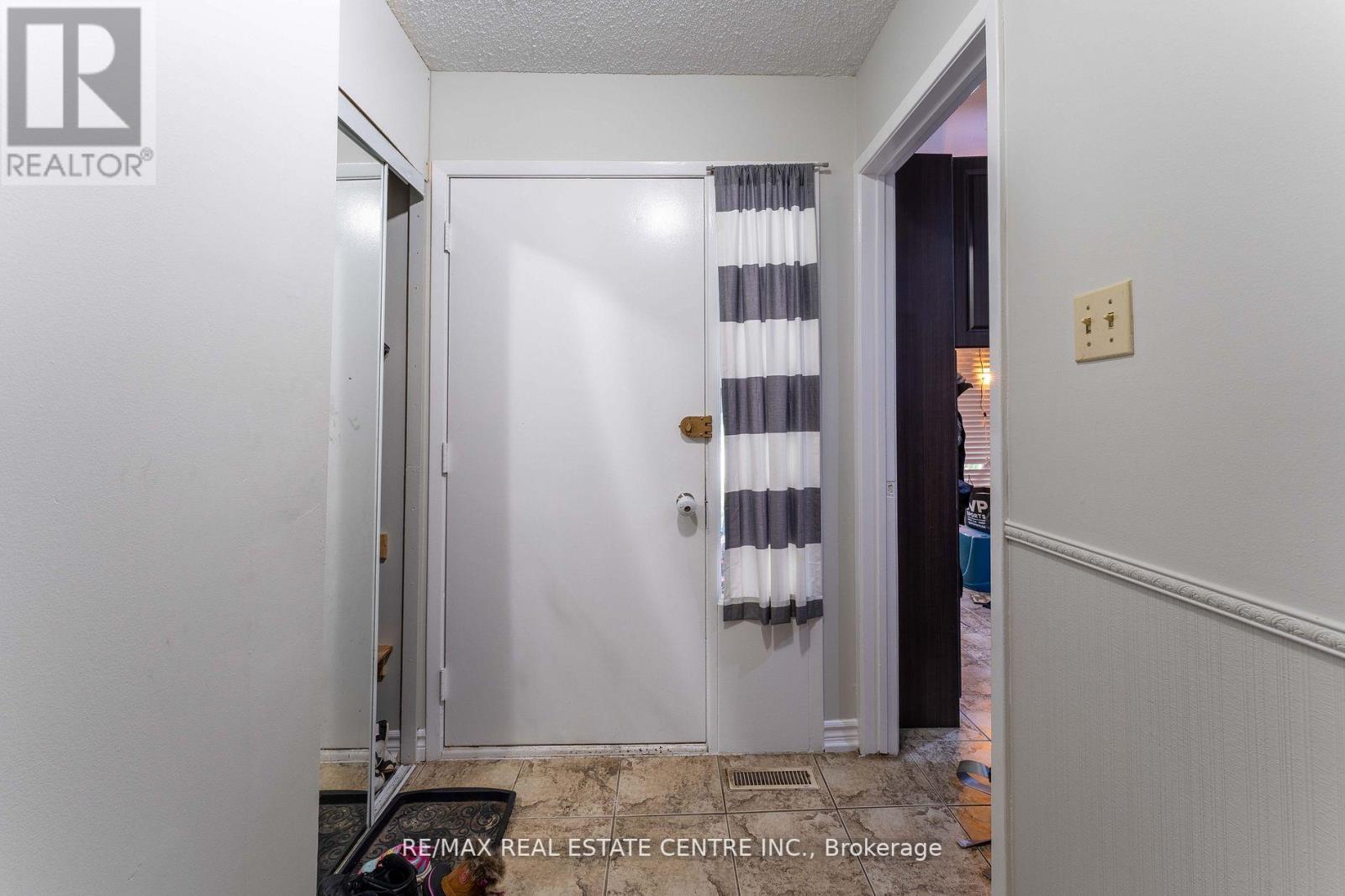14 ELMVALE AVE