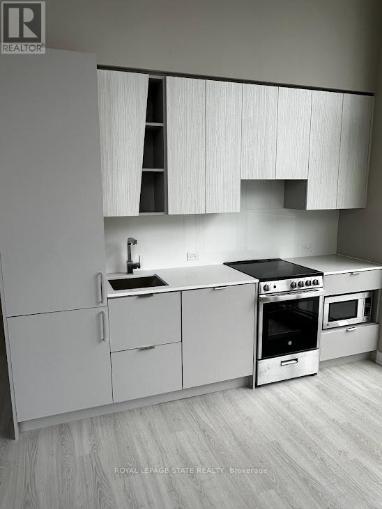 U401 3883 QUARTZ RD, #Unit401