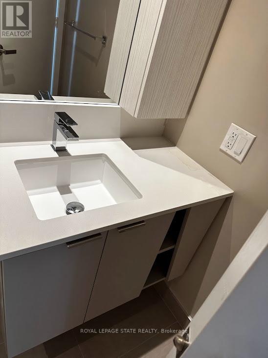 U401 3883 QUARTZ RD, #Unit401