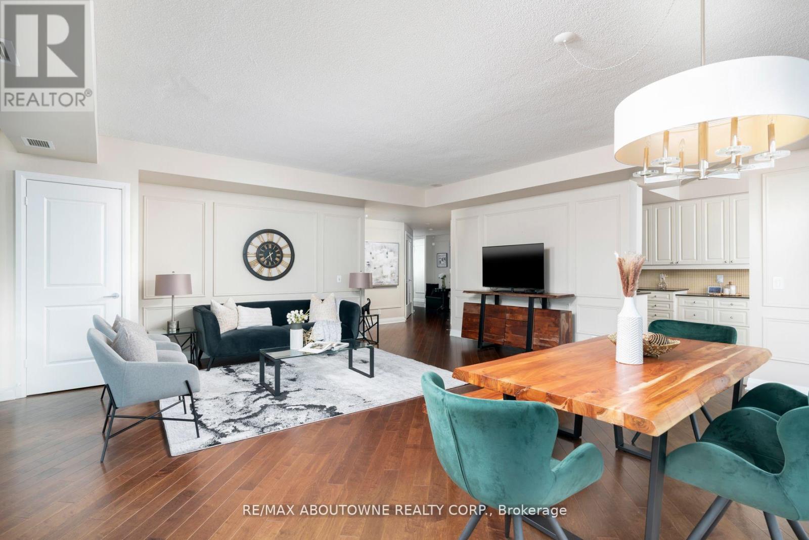 #1202 -1055 SOUTHDOWN RD, #1202