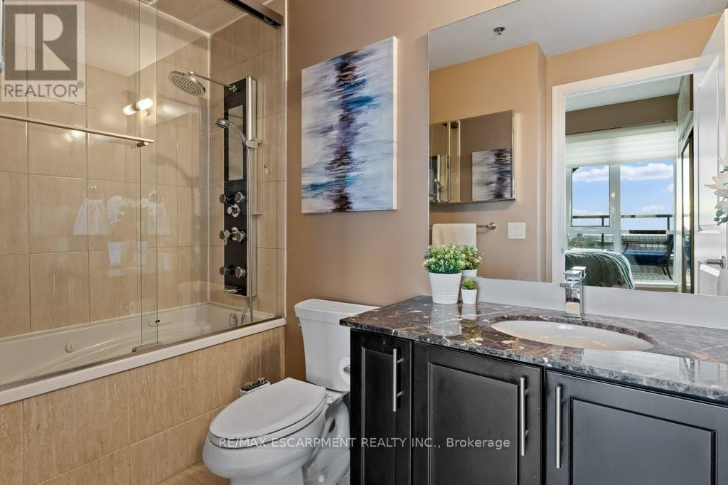 #703 -5001 CORPORATE DR, #703
