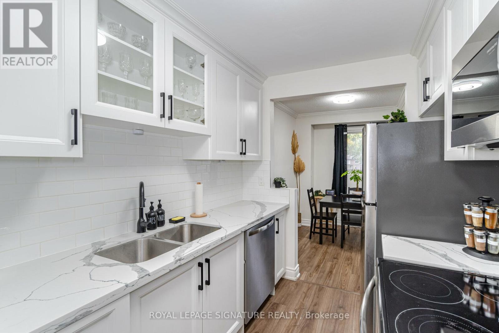#6 -400 MISSISSAUGA VALLEY BLVD